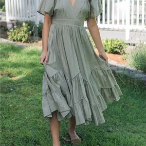 Neuflora Elegant Olive Green Midi Dress